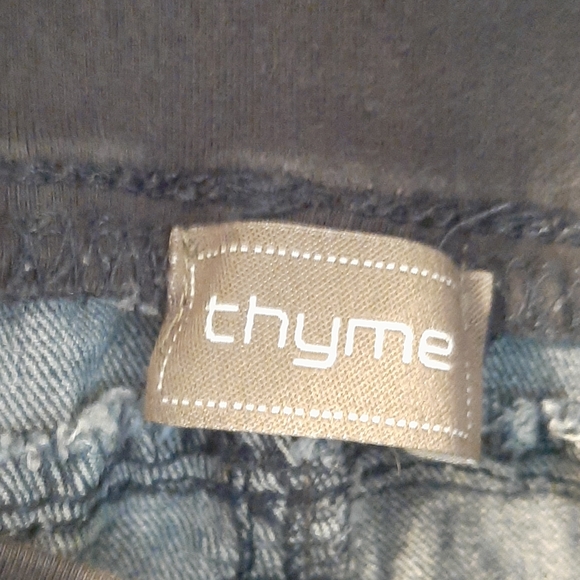 Thyme Maternity jeans - Picture 4 of 7